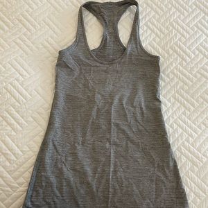 Lululemon Swiftly Tech Racerback Tank Top Heathered Grey size 4 EUC